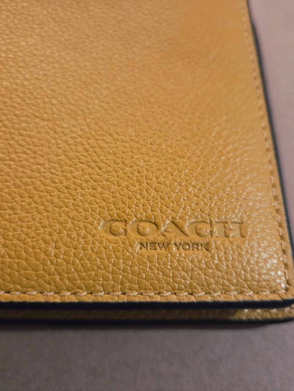 Coach Bifold Wallet Buttercup - Picture 2 of 6